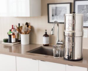 Berkey zwaartekracht waterfilter in keuken